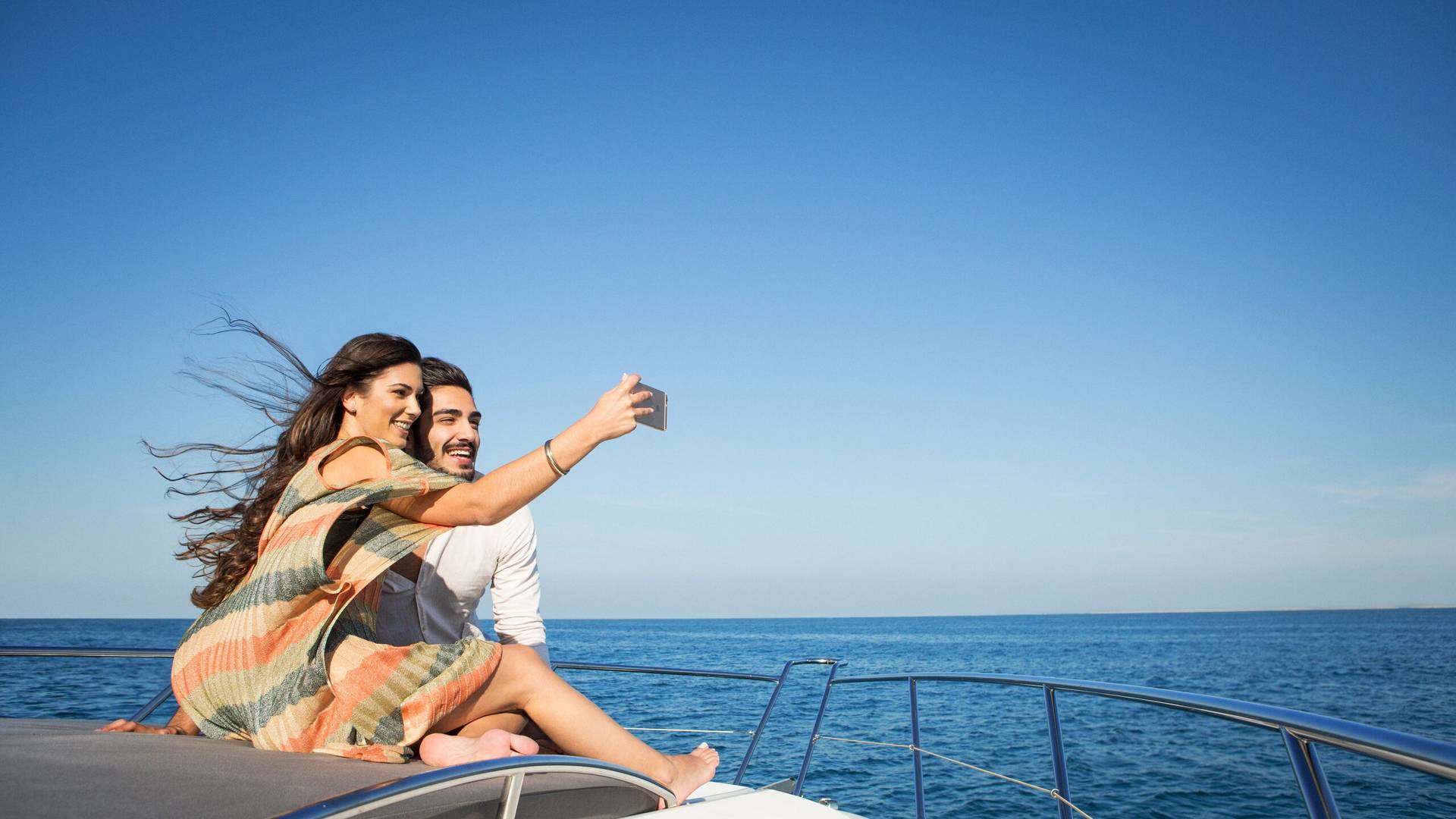 Unforgettable Yacht Experiences at Jumeirah Beach Hotel