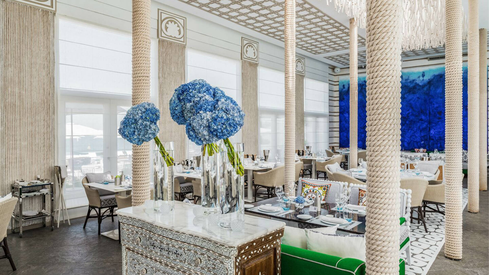 Interior image of the new SAL restaurant at Jumeirah at Saadiyat Island Resort