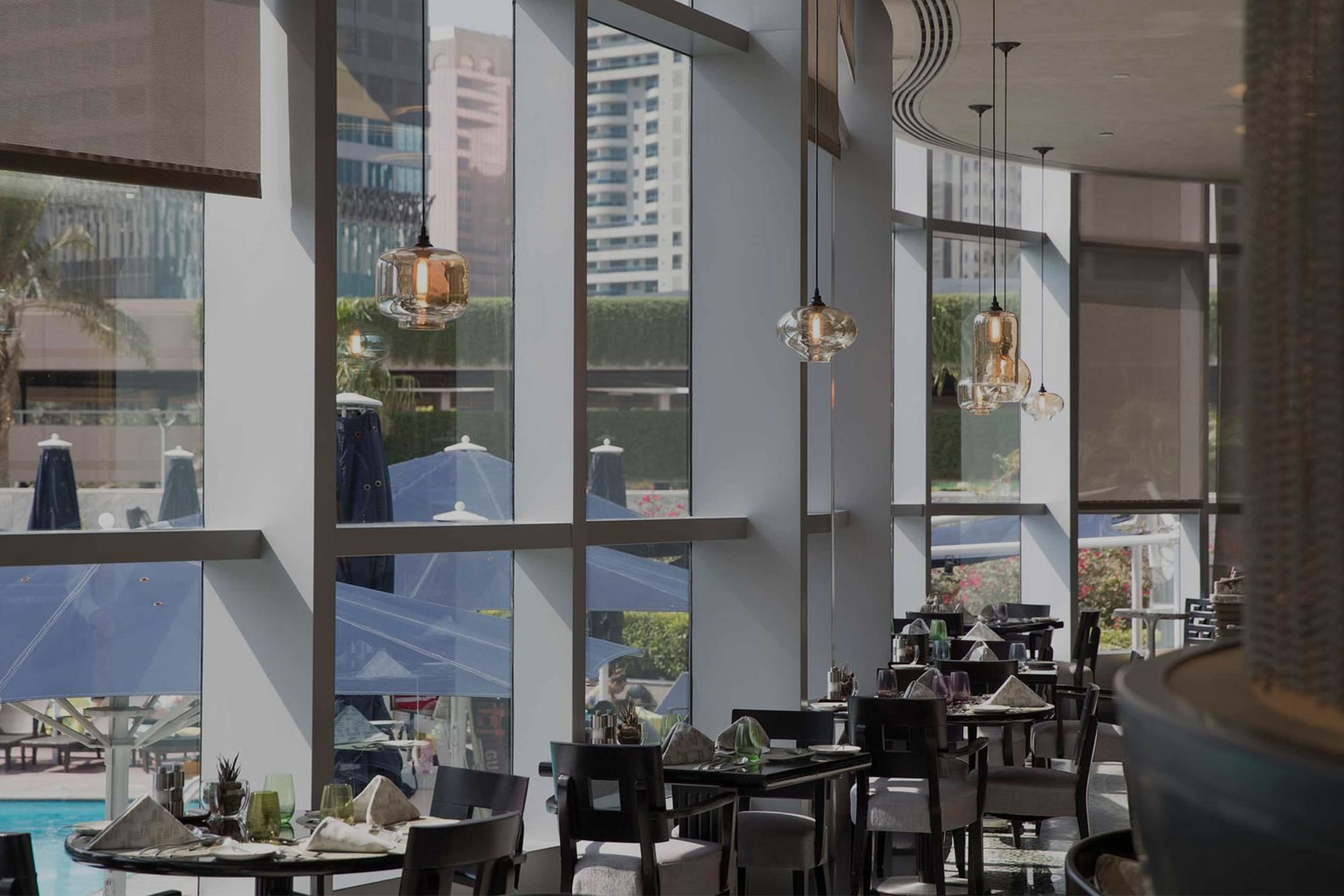 Jumeirah Emirates Towers Mundo Restaurant interior 
