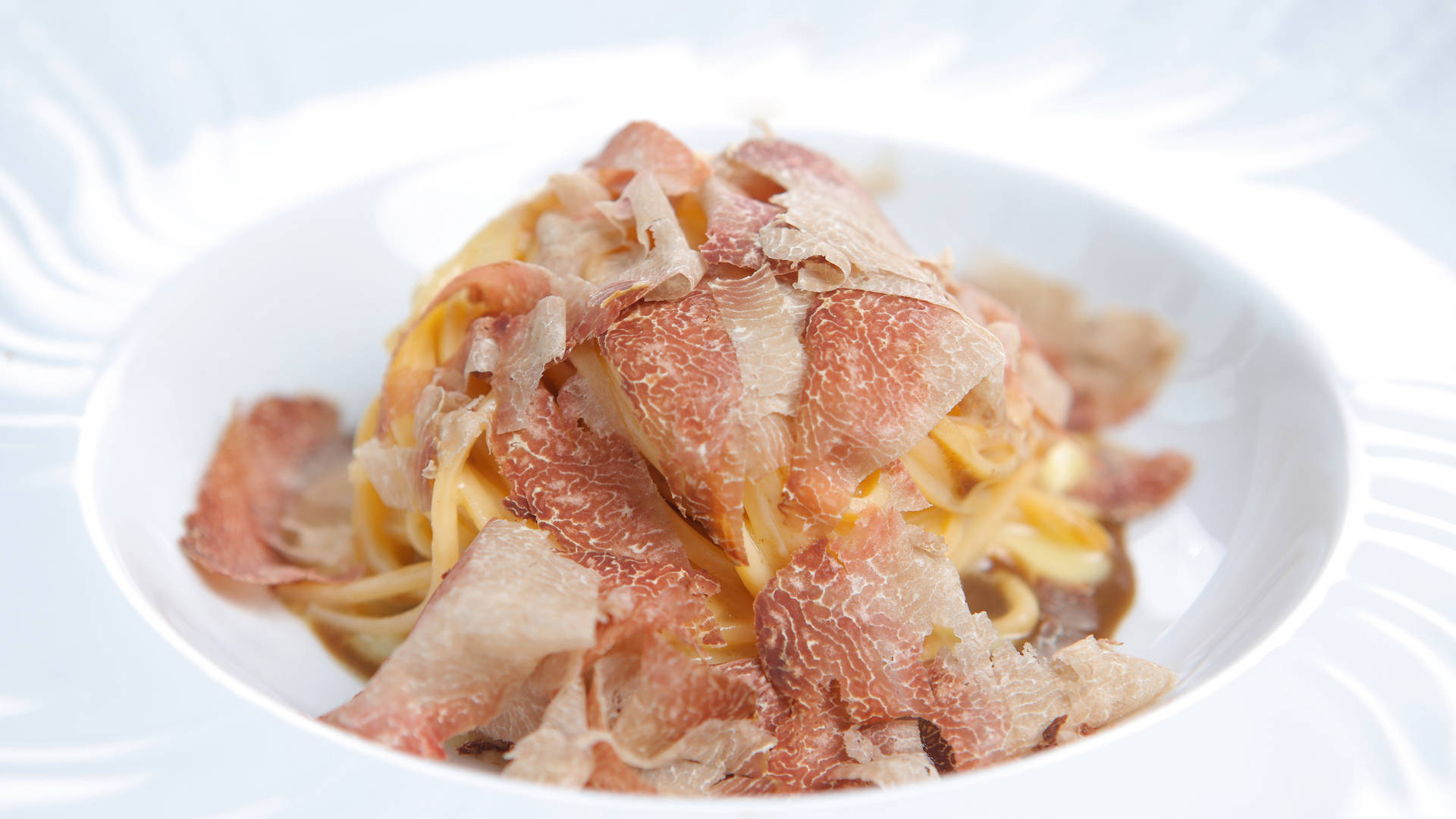 White truffle otto e mezze shanghai