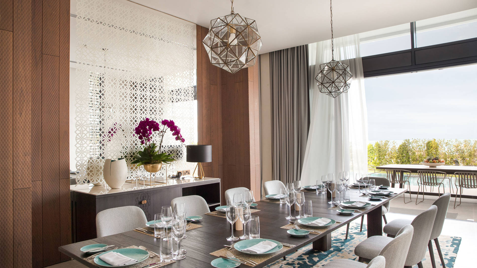 Beautiful villas Saadiyat Island Resort Four Bedroom villa dinning room 
