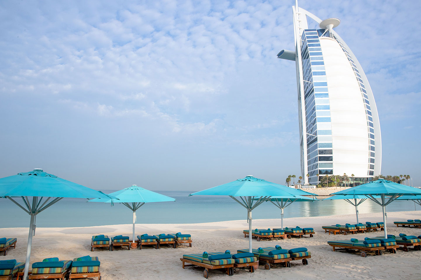 Blick von Jumeirah Beach auf das Burj Al Arab