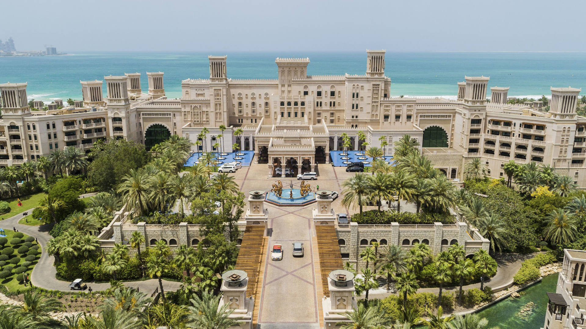 The exterior of Jumeirah Al Qasr