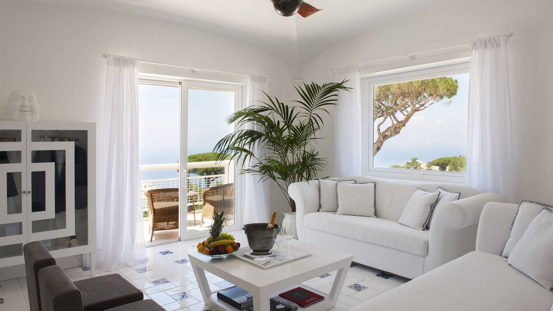 Jumeirah Capri Palace executive living room