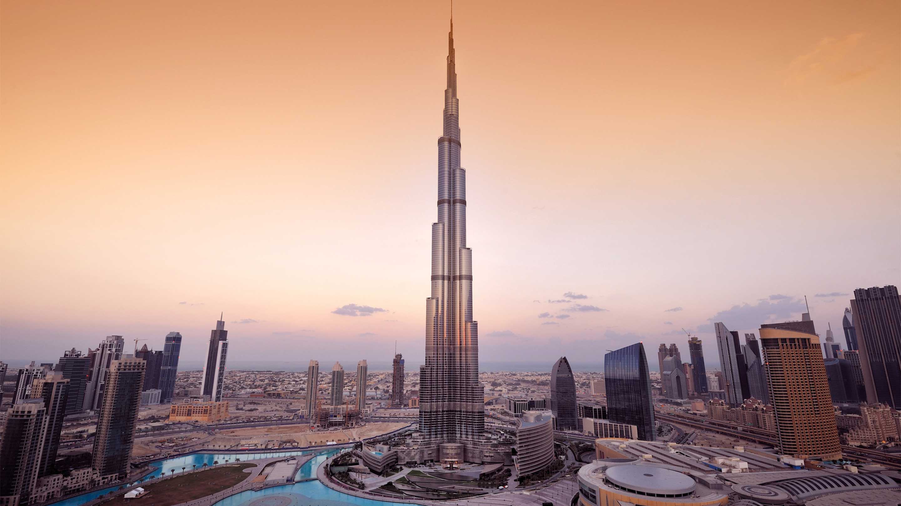 16-9 Photo Copy of Dubai city Khalifa