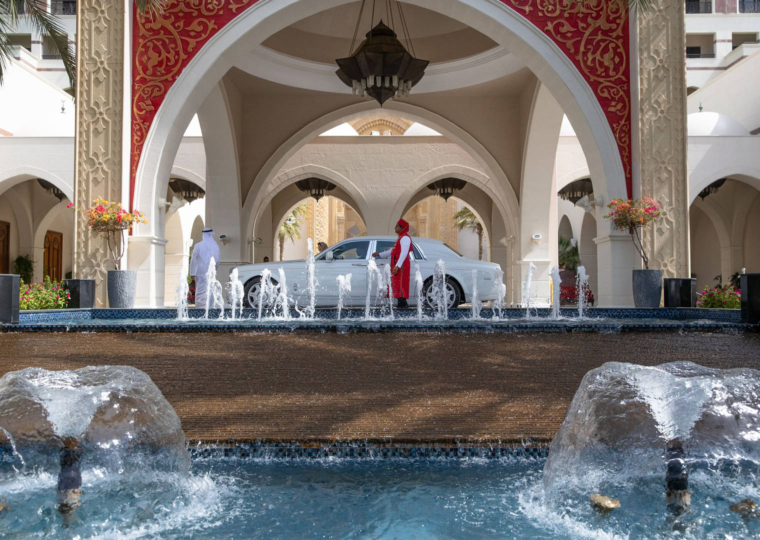 Entrance to Jumeirah Zabeel Saray