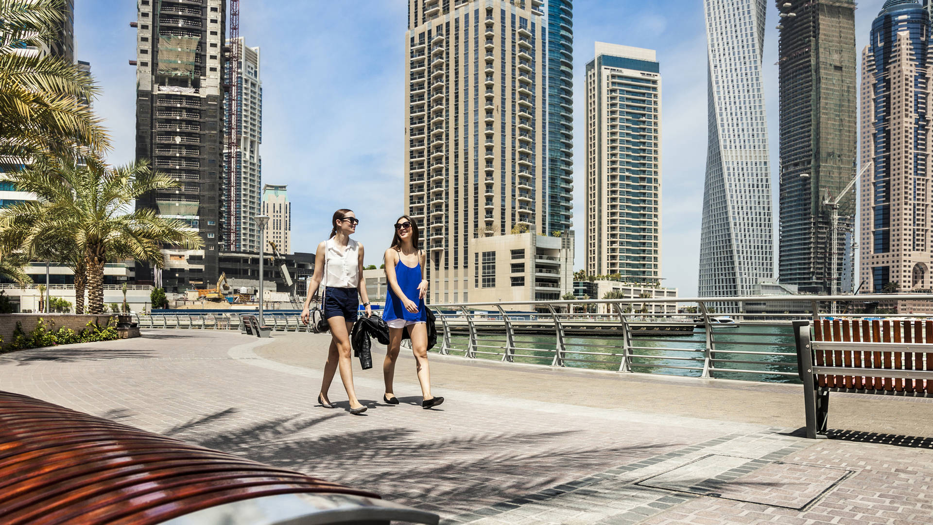 Strolling Dubai Marina