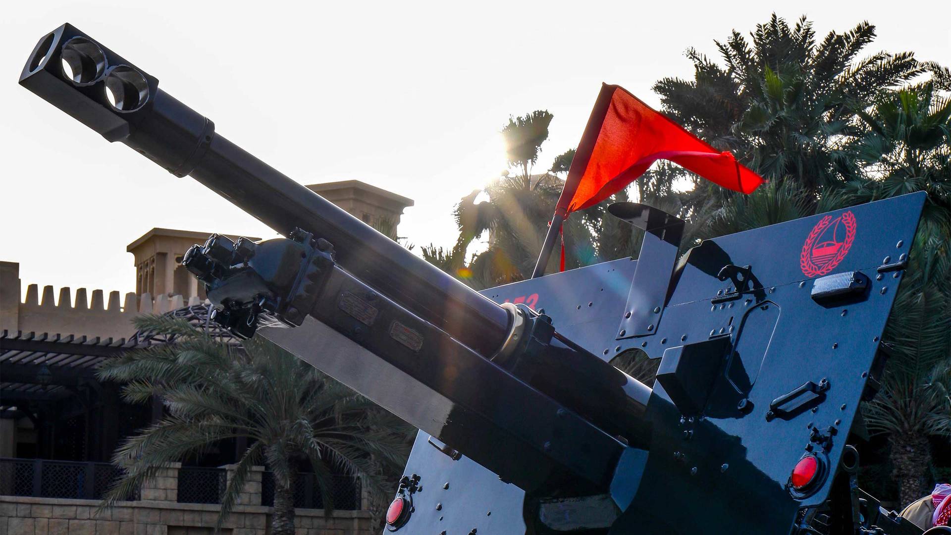 16-9_Стрельба из пушки в Рамадан в отеле Madinat Jumeirah-1