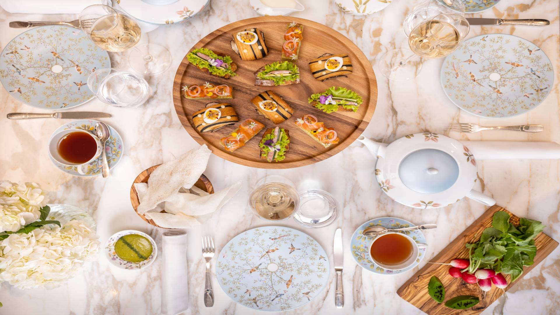 Afternoon tea at The Carlton Tower Jumeirah