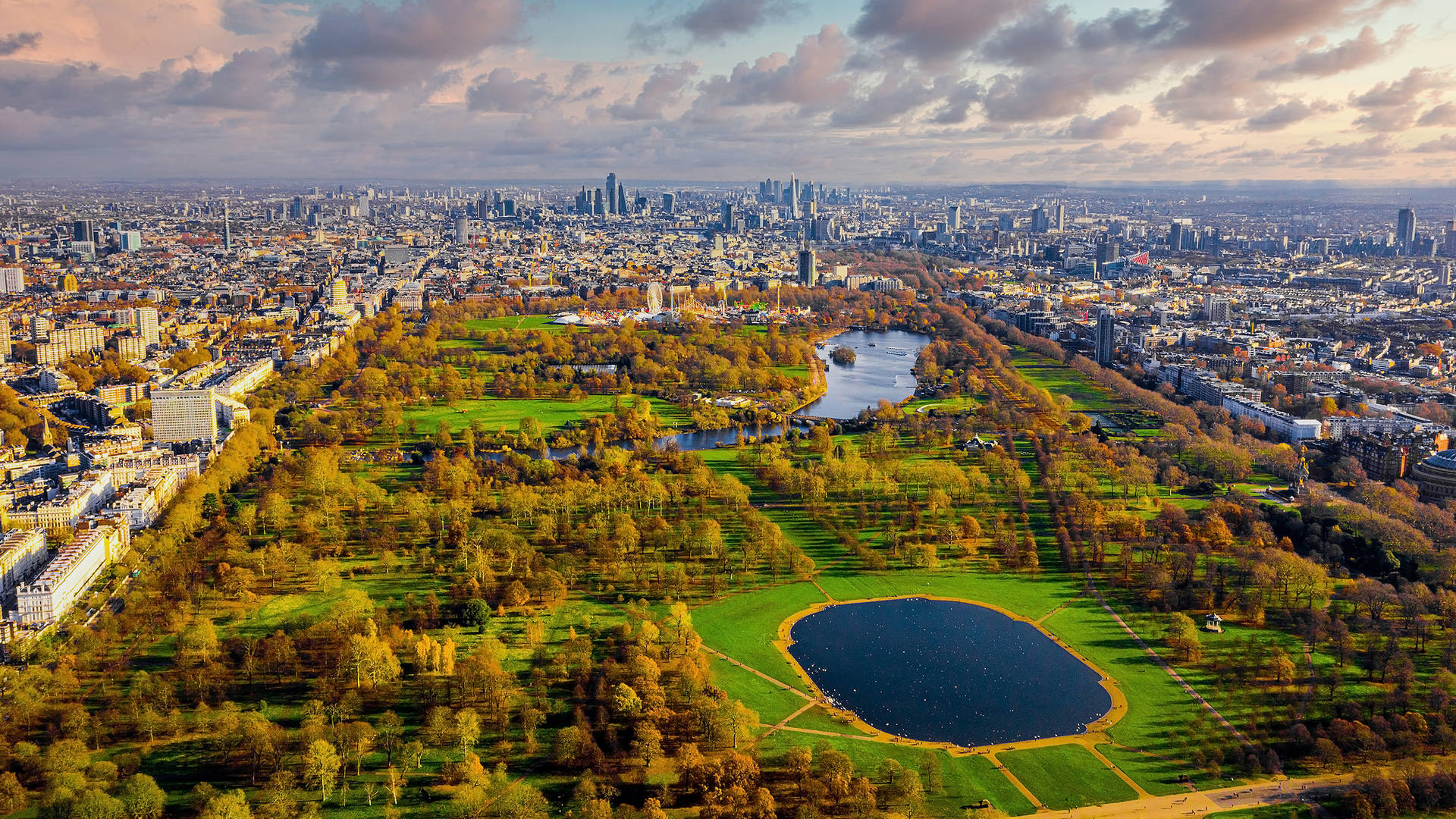 Stunning aerial view of Hyde Park in London