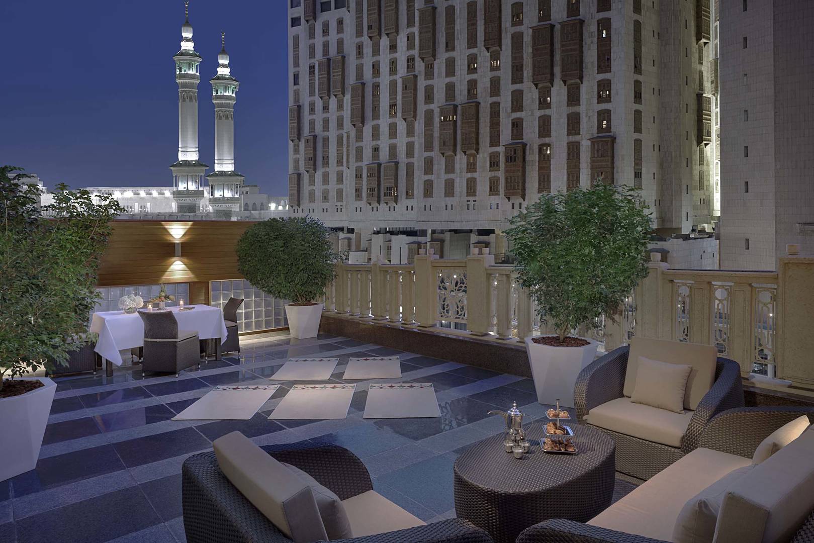 The terrace of a Three Bedroom Villa at Jumeirah Makkah