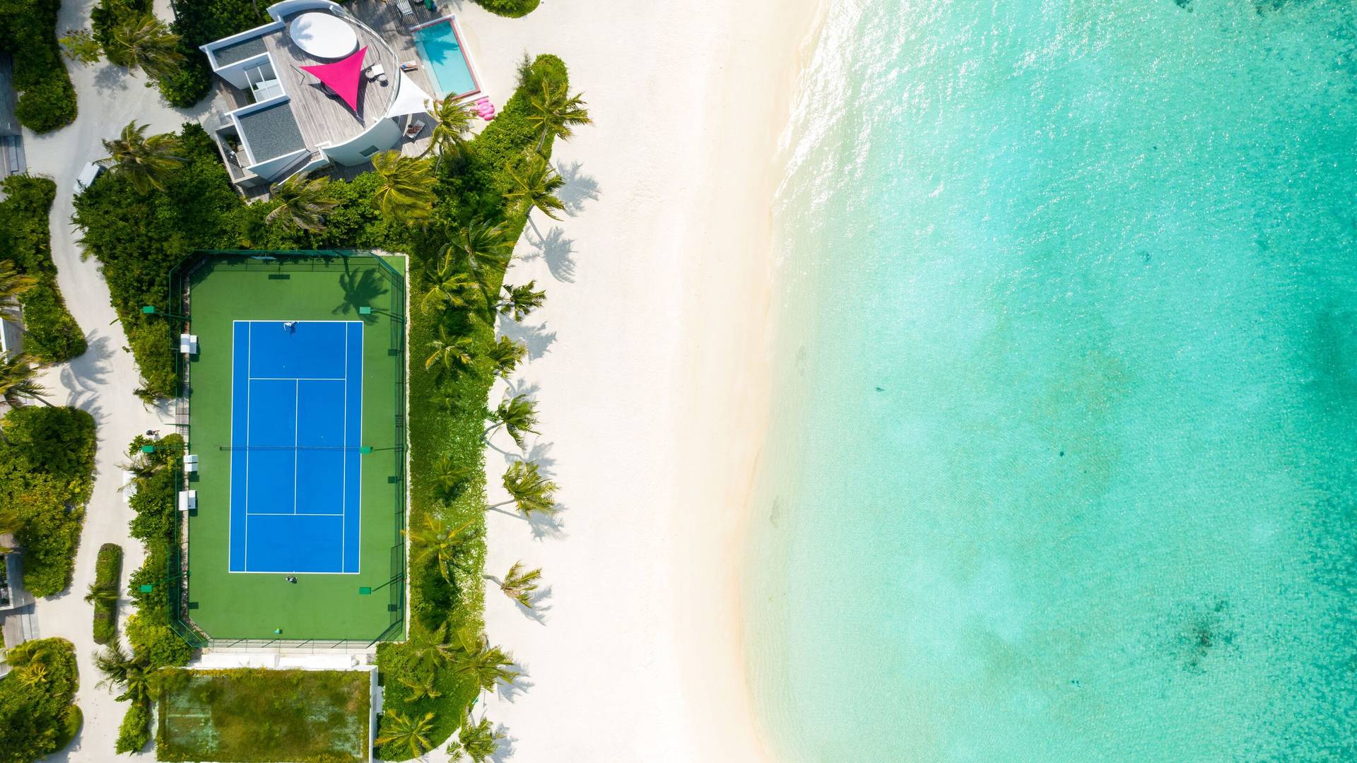 Tennis court at Jumeirah Maldives Olhahali Island