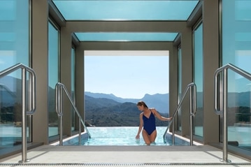 Jumeirah Port soller wellness guide, woman walking out of pool_6-4