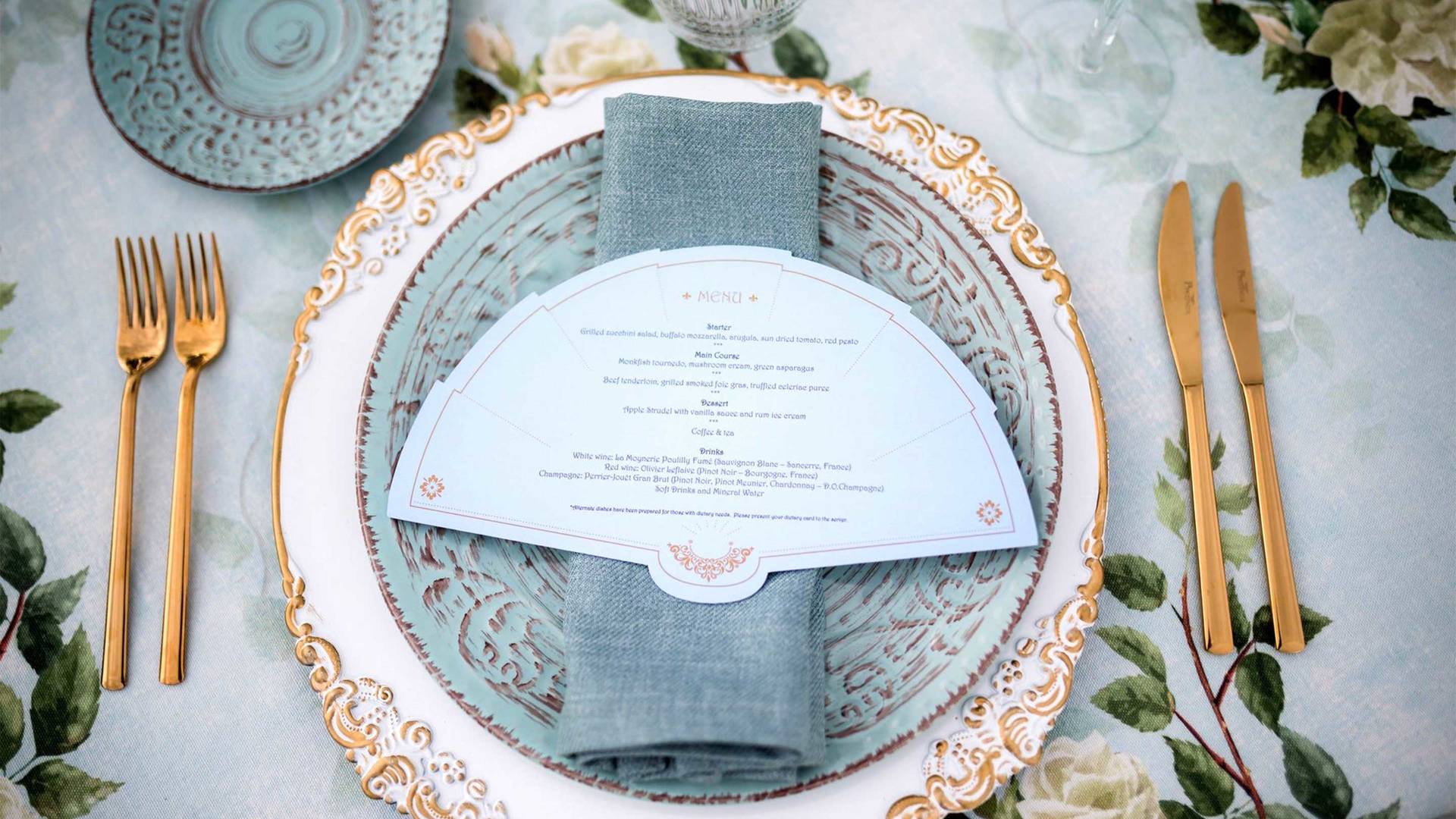 16-9_ Jumeirah-Port-Soller---Wedding-Place-Setting