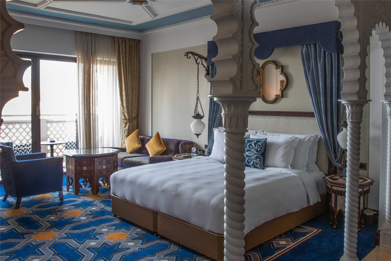 Rooms and Suites at Jumeirah Al Qasr | Jumeirah