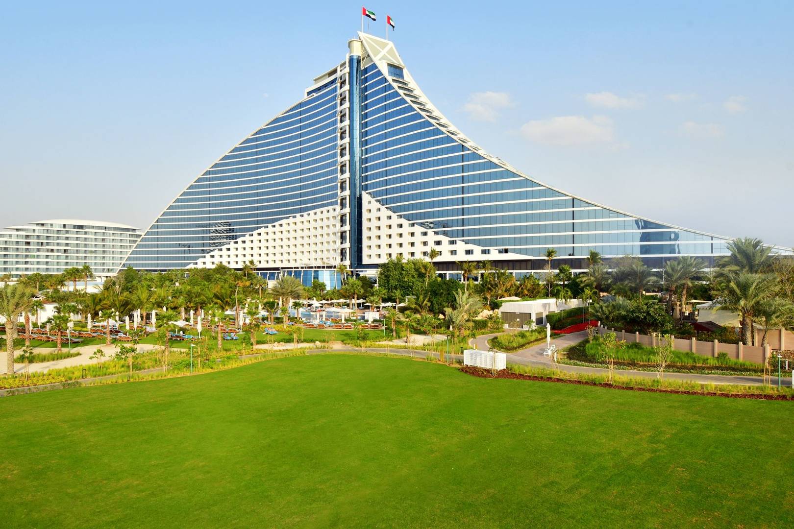 Nuska Garden | Jumeirah Beach Hotel