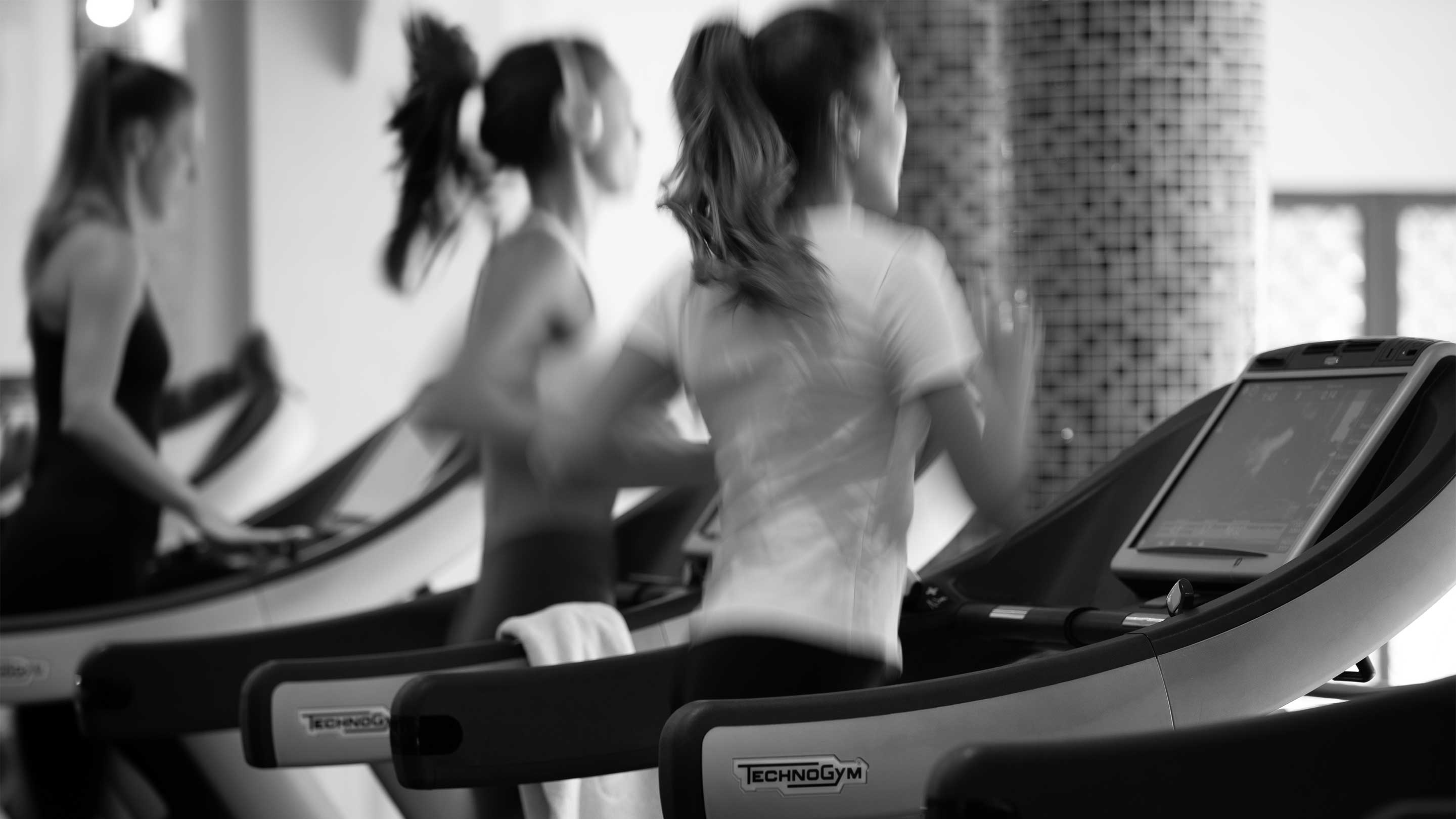 Jumeirah-Mina-A-Salam---Talise-Fitness-Treadmill