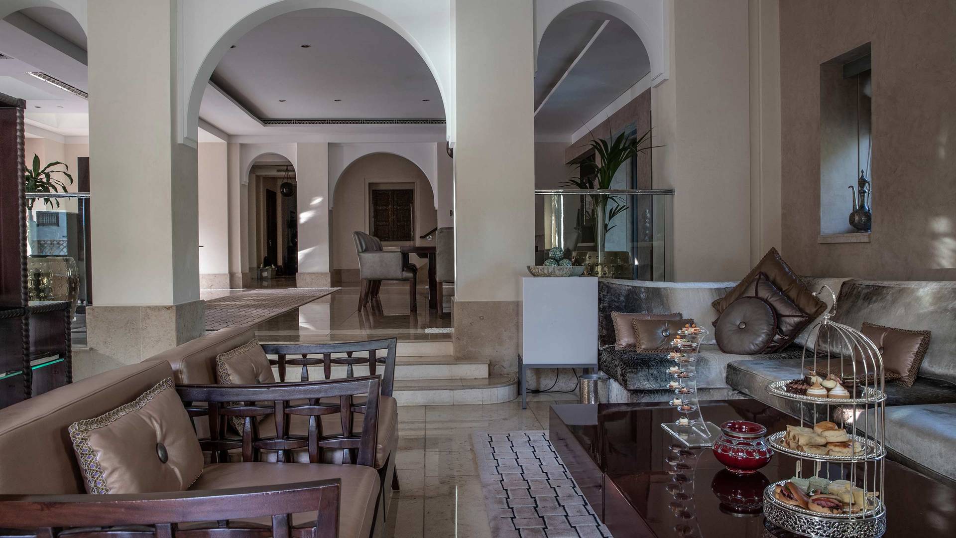 Jumeirah Dar Al Masyaf Royal Malakiya-Villa Wohnzimmer_16-9