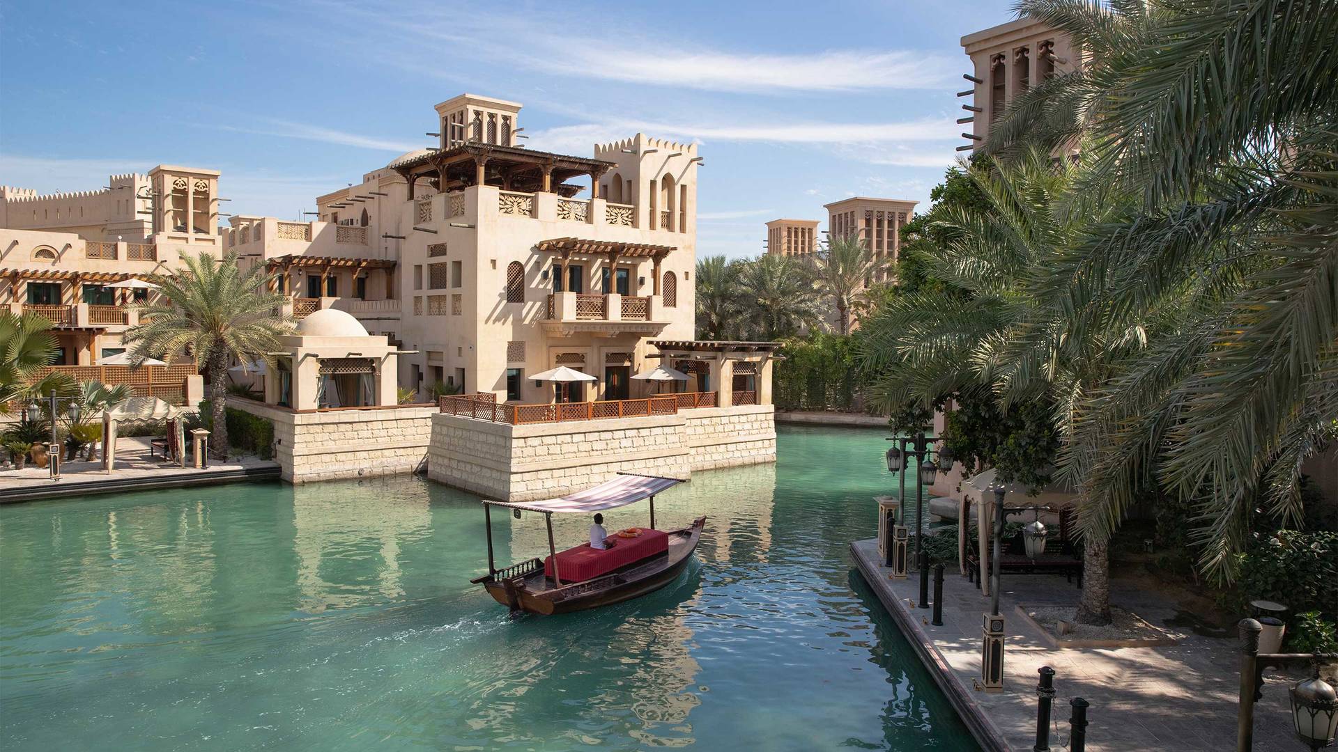 16-9 Предложение отеля Jumeirah Mina A'Salam на курорте Madinat — номер люкс Madinat