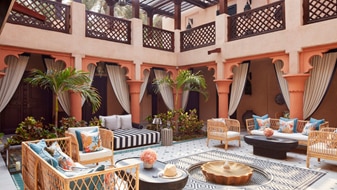 Arabian-Summerhouse-Superior-Courtyard-Corner-View