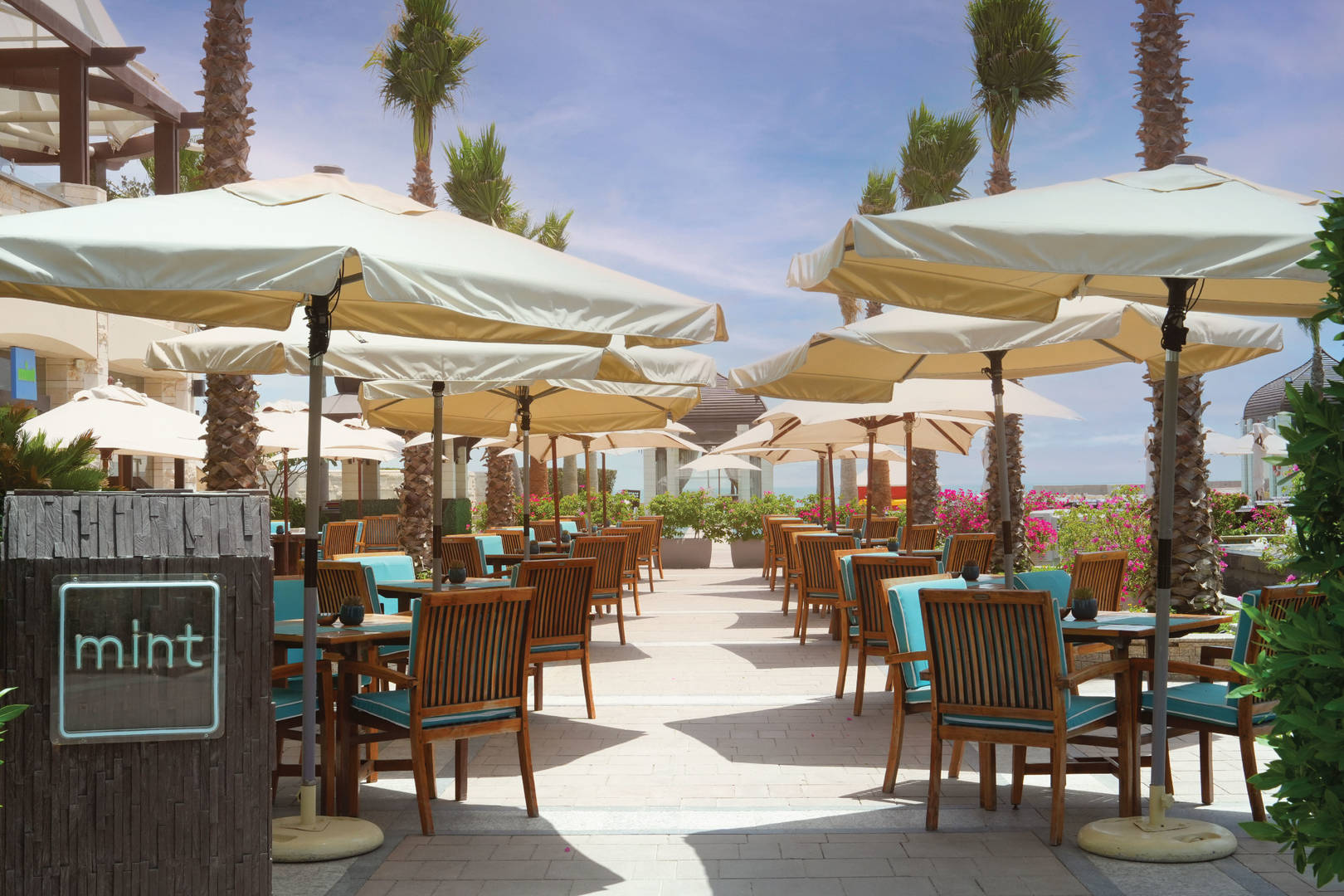 Mint Cafe Jumeirah Messilah Beach