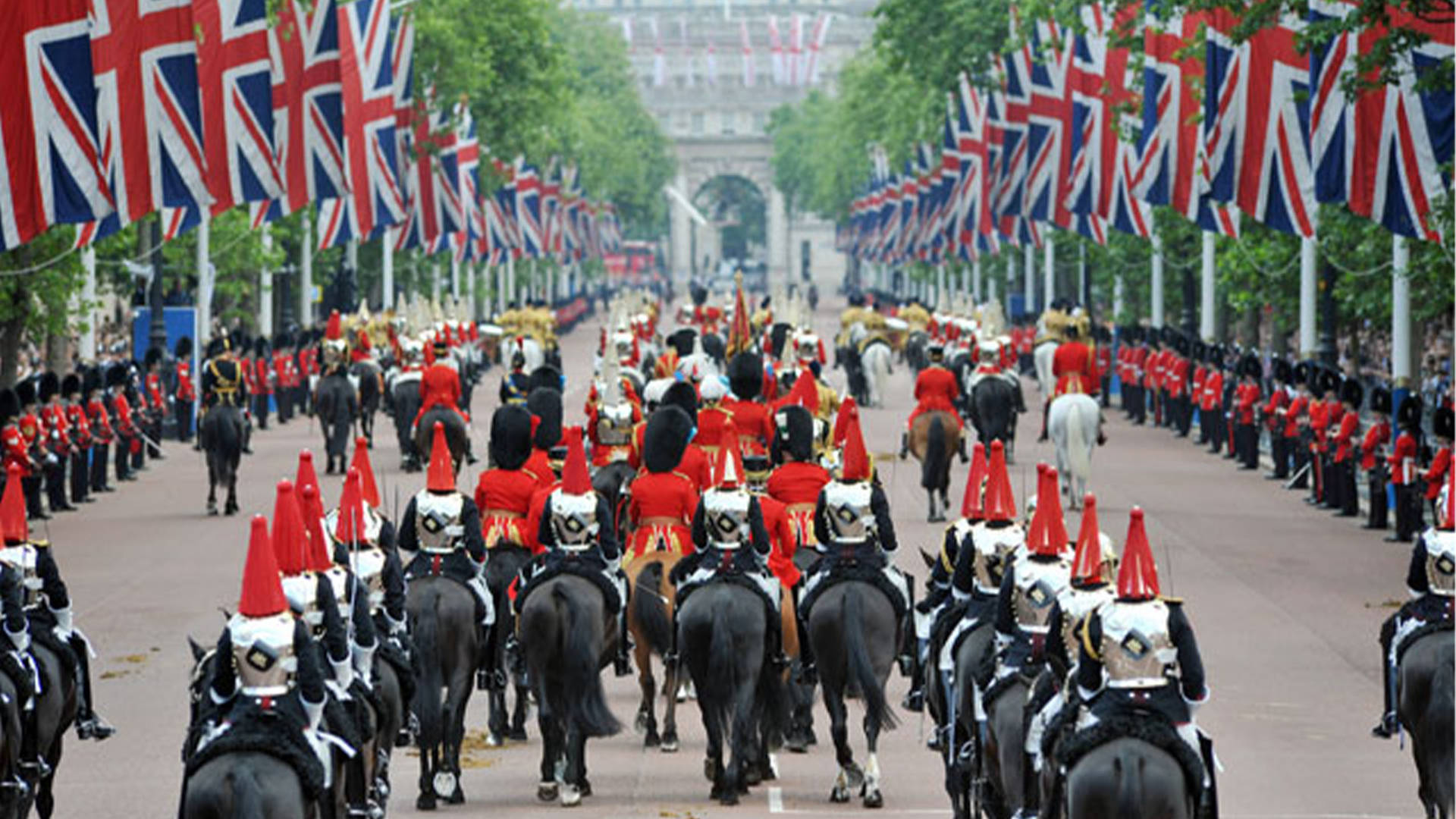 7 days out in london during spring trooping