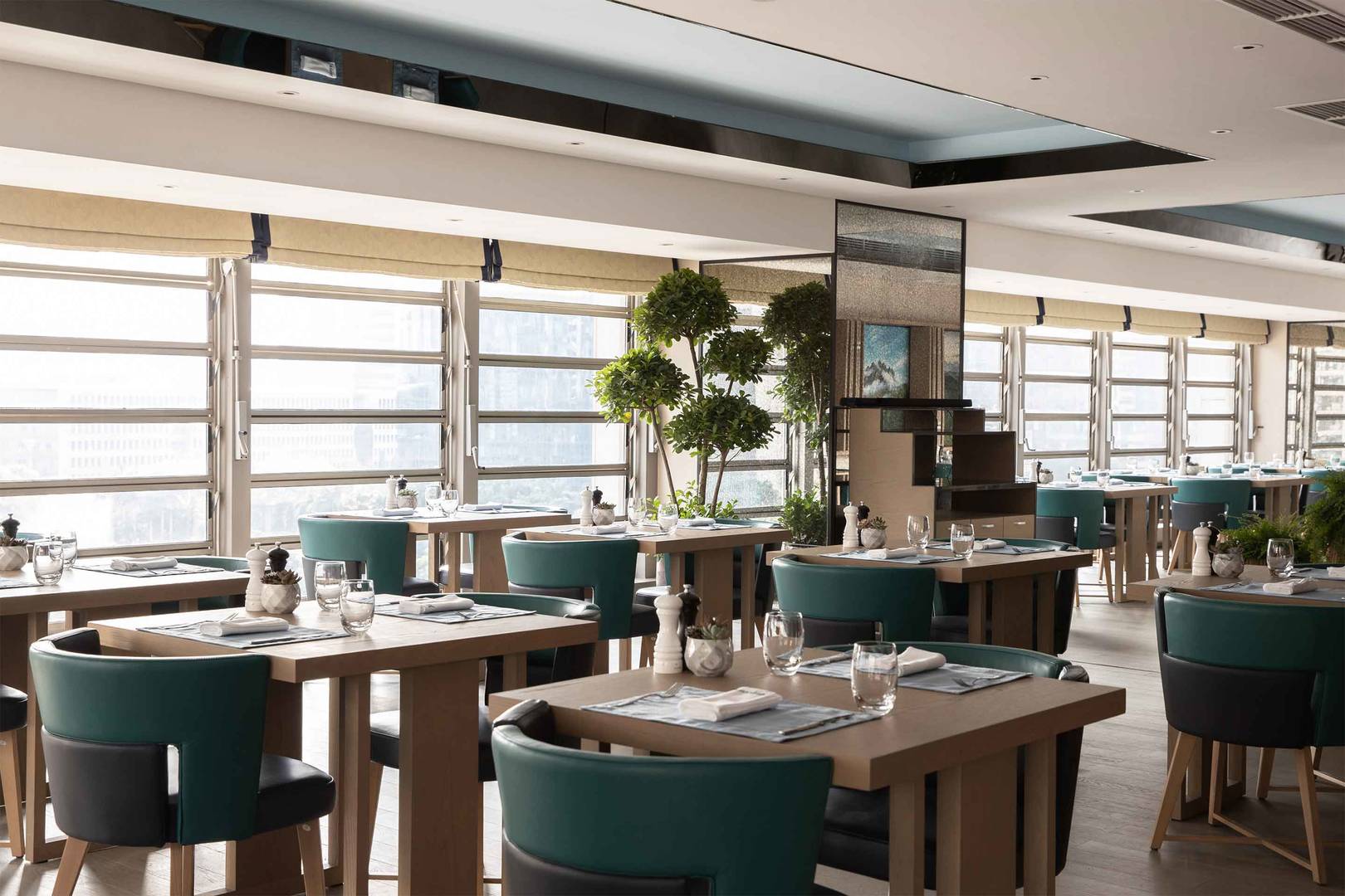 6-4 Hero — ОТЕЛЬ JUMEIRAH LIVING GUANGZHOU — РЕСТОРАН И ЛАУНЖ TING