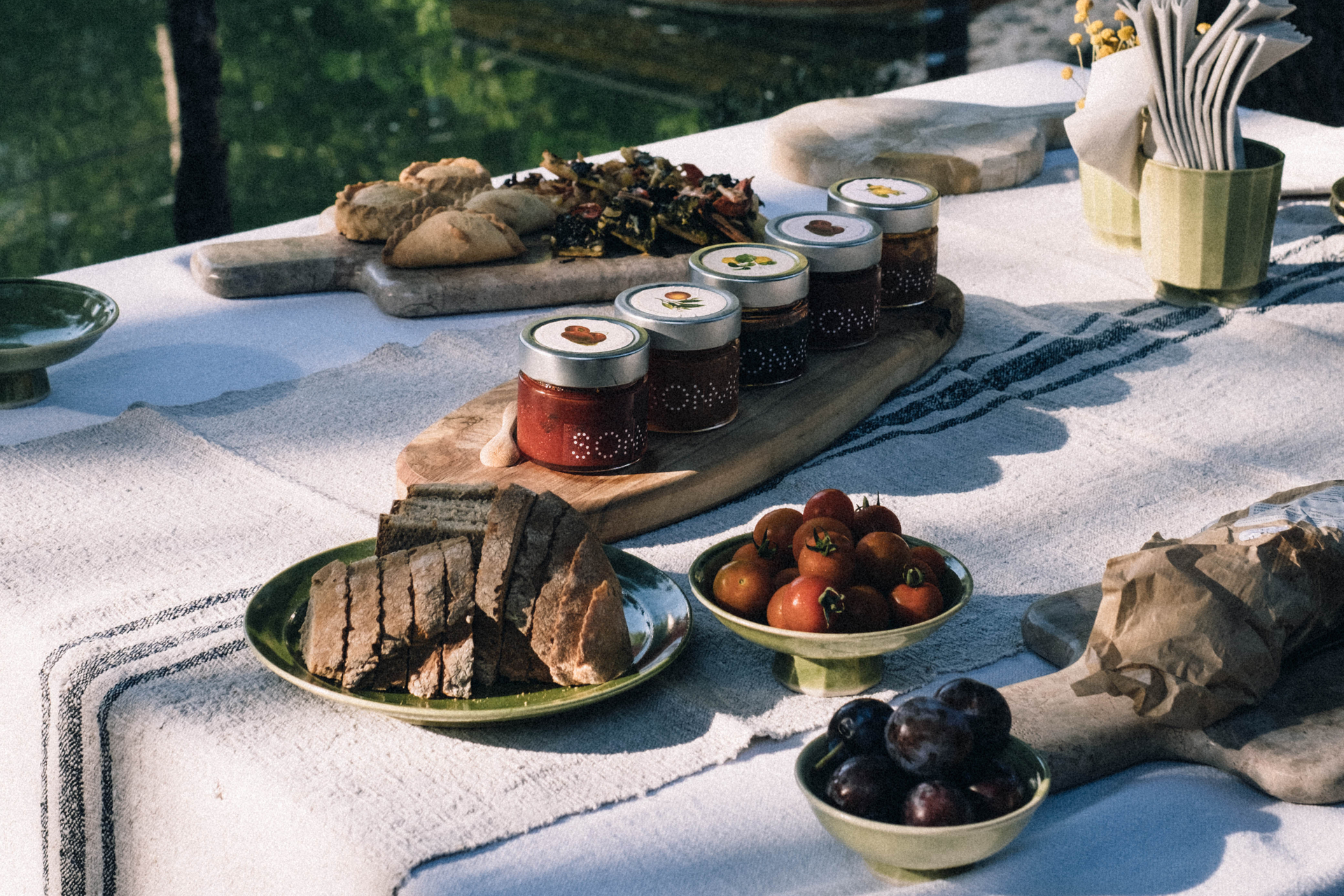 Gastronomy in Ancient Groves