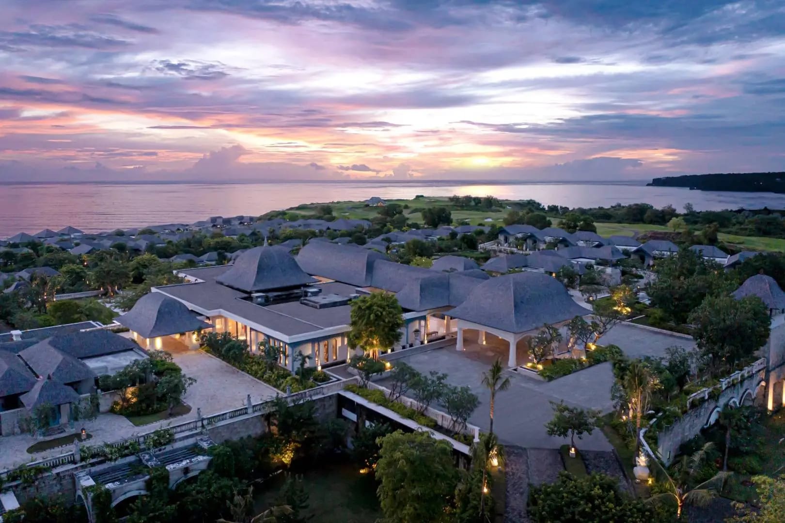 JBA_Best Hospitality Hideaway Worldwide at the Connoisseur Circle Awards_HOTEL LISTING CARD