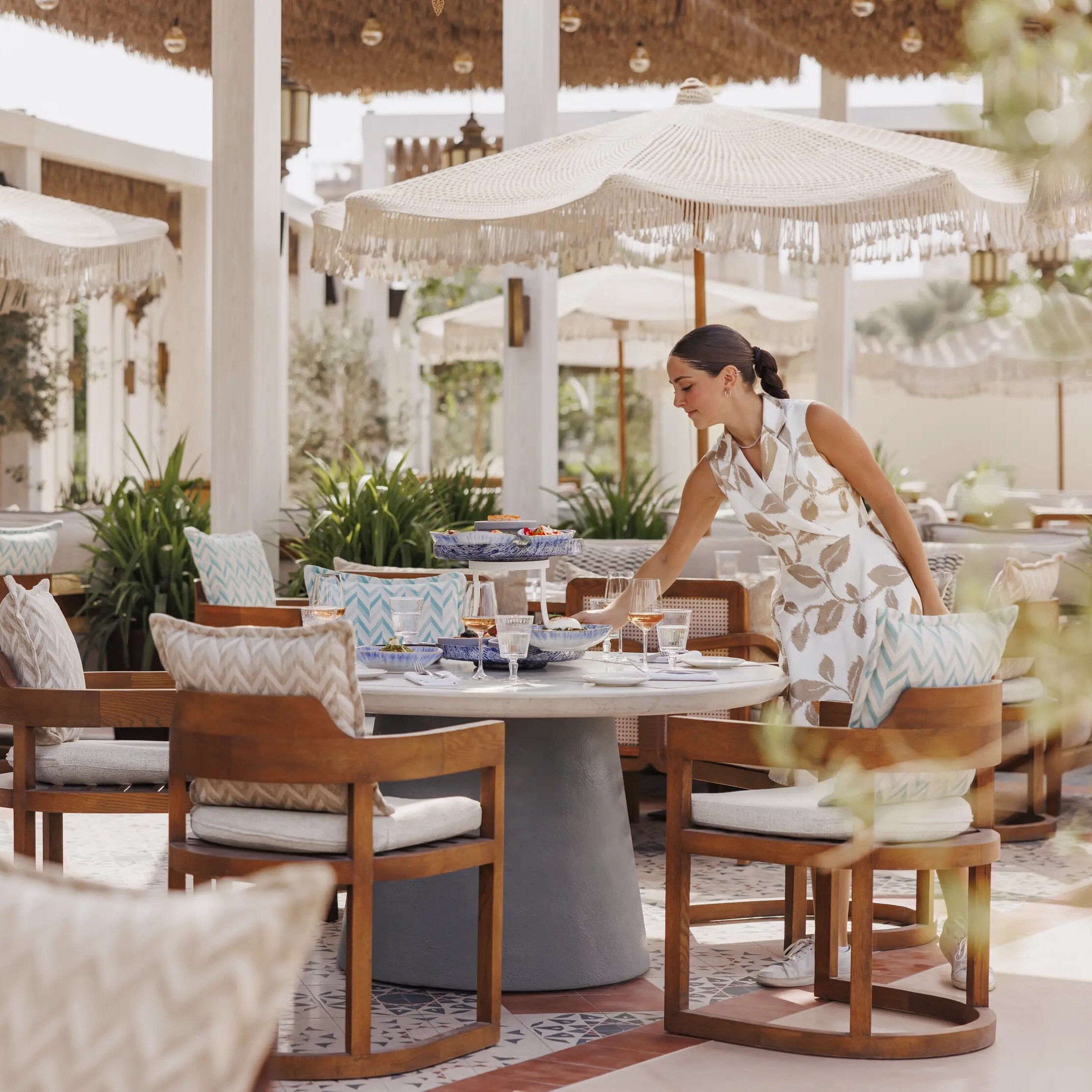 Jumeirah Beach Hotel - F&B - Nuska - Table Service
