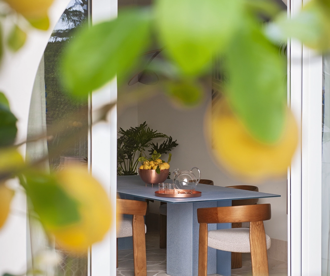 Jumeirah Capri Palace_deluxe suite terrace pool side_details