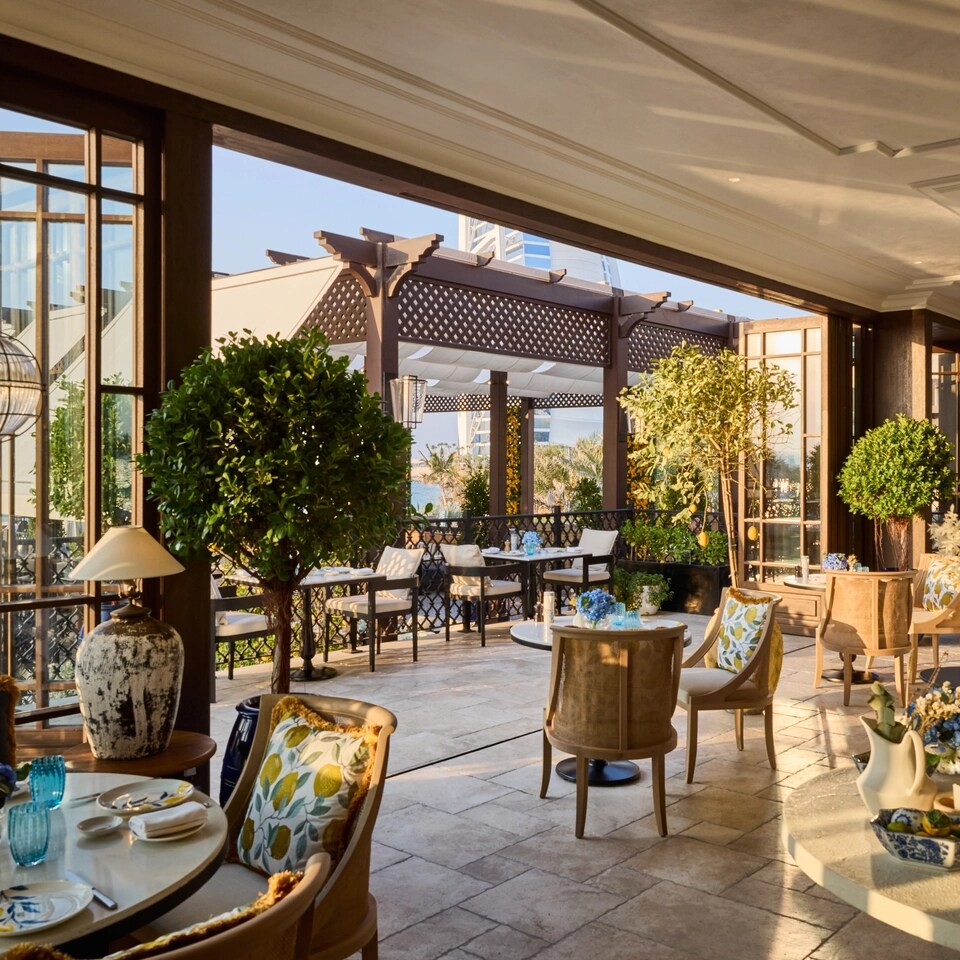 Jumeirah Mina Al Salam_Cala Vista_Indoor Terrace Landscape