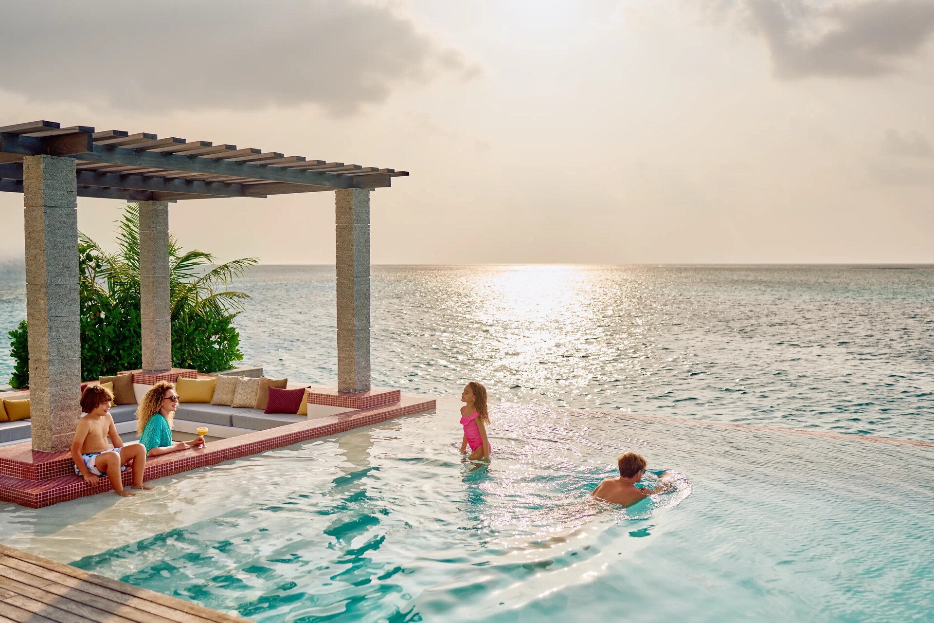 Jumeirah Olhahali Island_Guests_Lifestyle 5