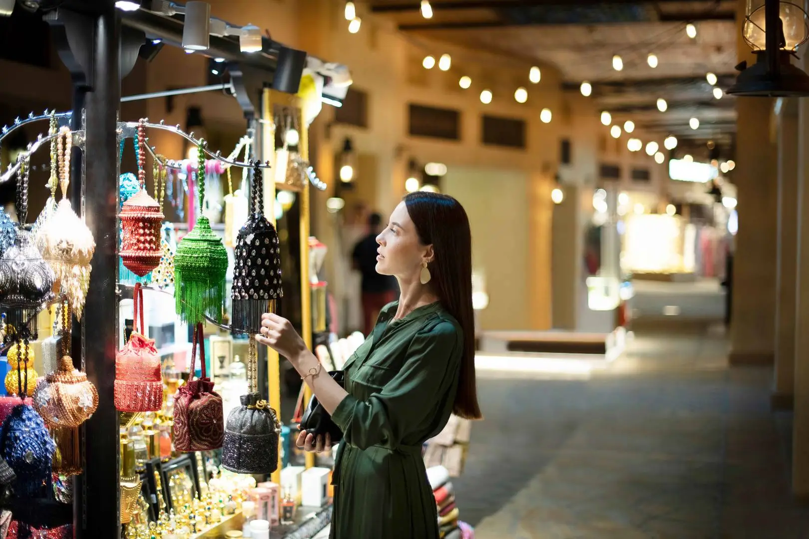 Jumeirah Frauen beim Shopping auf dem Souk_6-4