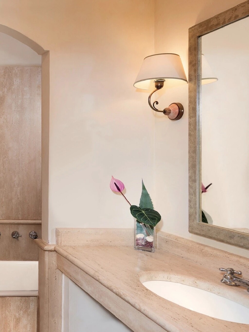 JumeirahCapriPalace_ClassicGardenSide_bathroom2