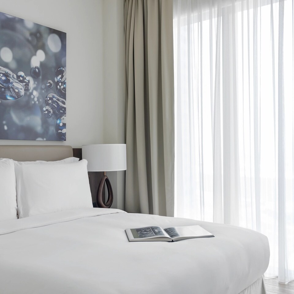 Marina Gate Deluxe One Two  Bedroom Suite Bedroom