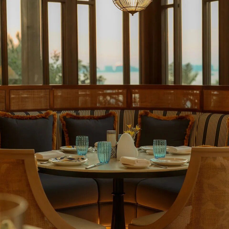 JMAS Lucas Table experience Global listing