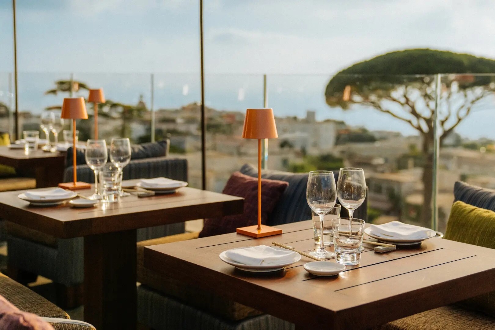 Jumeirah Capri Palace ZUMA Capri Table Setting.png