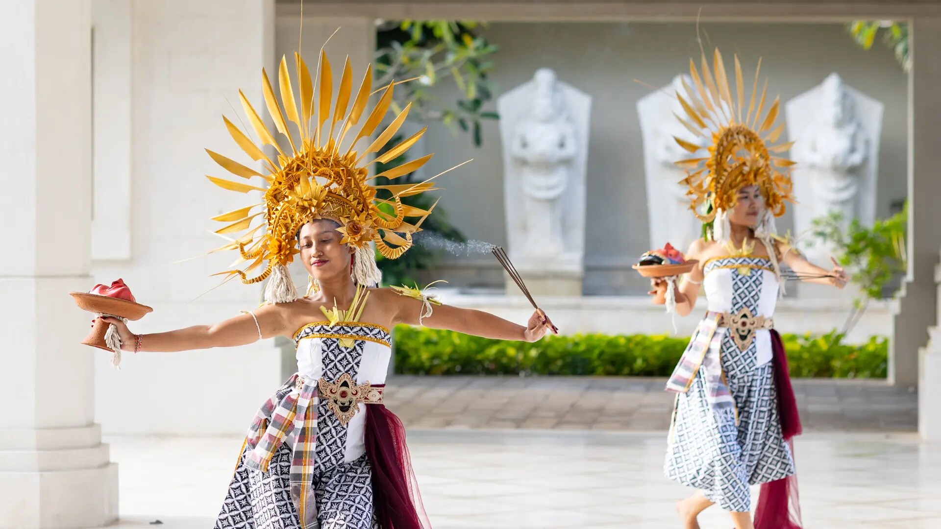Jumeirah Bali Tea Ritual Cultural Dancers.png