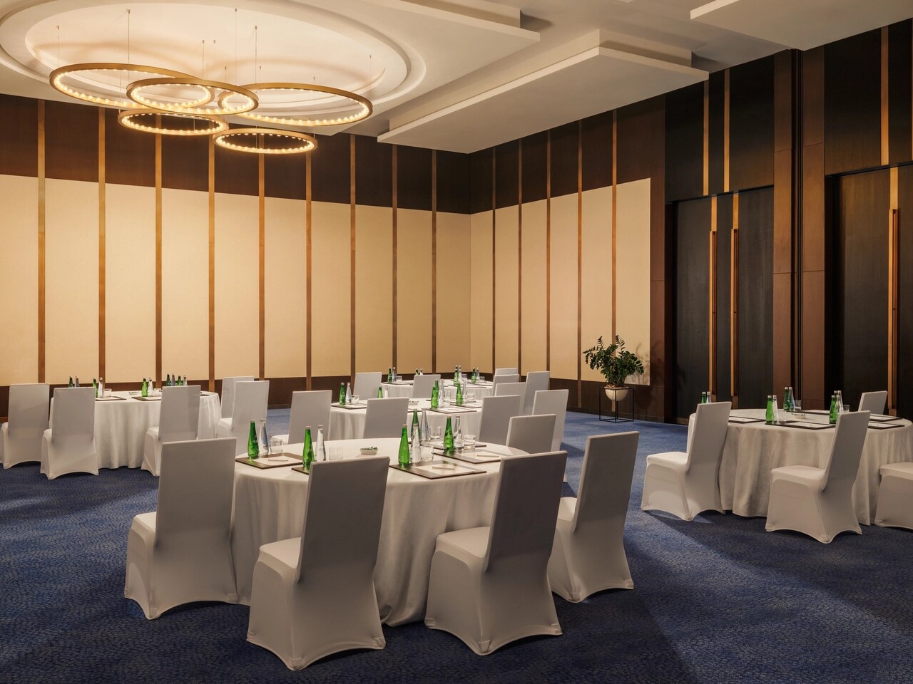 Jumeirah Saadiyat Island _May_Ballroom_Meeting_Three_1