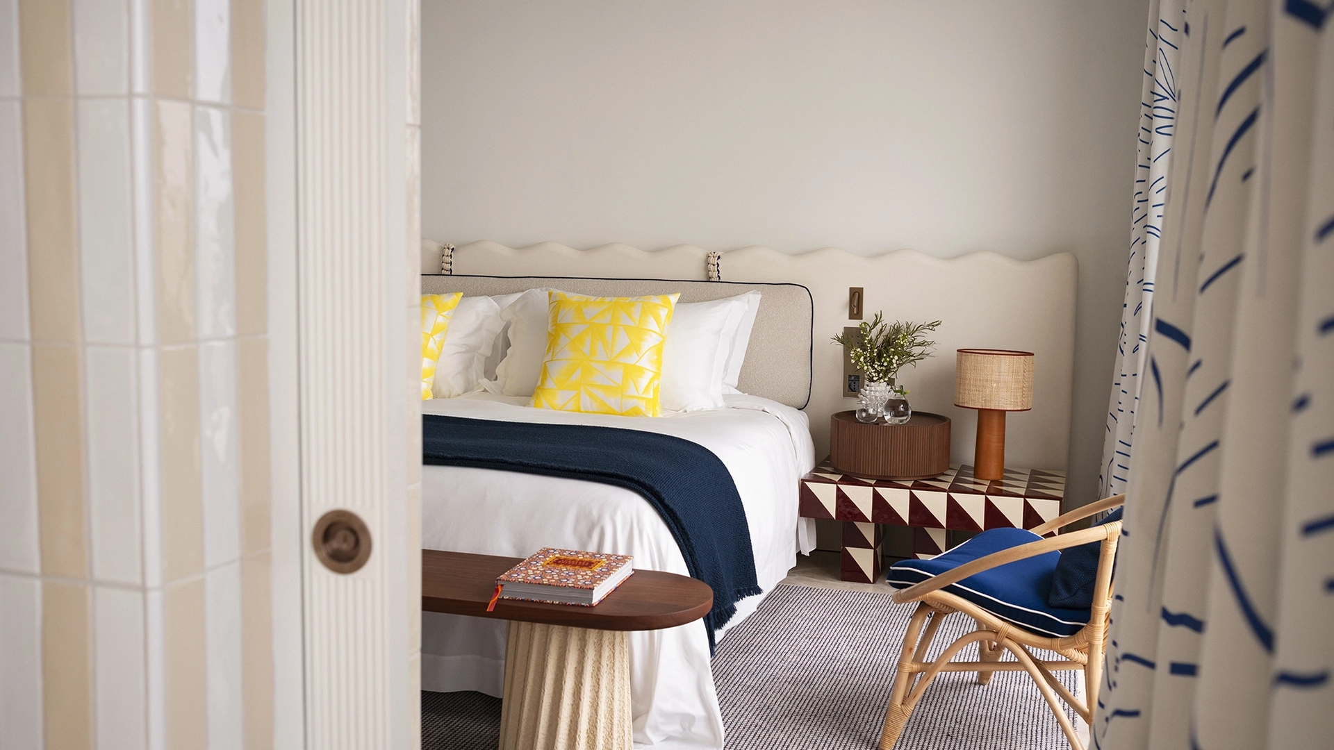 Jumeirah Capri Palace_Deluxe Suite Terrace Pool Side_bedroom