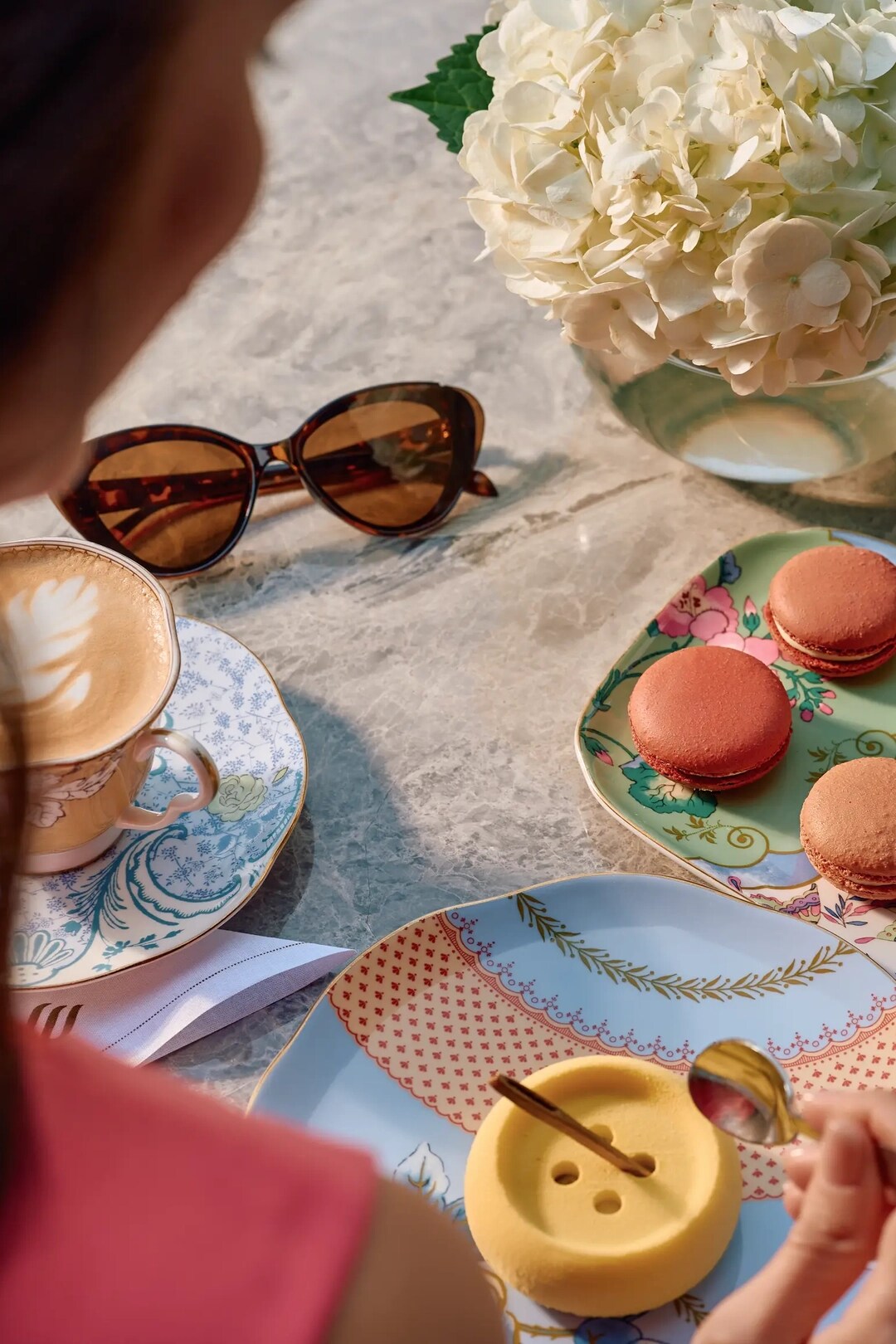 Jumeirah Mina Al Salam_Afternoon Tea_Lifestyle