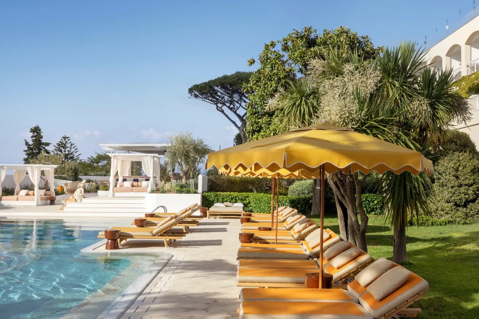 Jumeirah Capri Palace_New Pool.png
