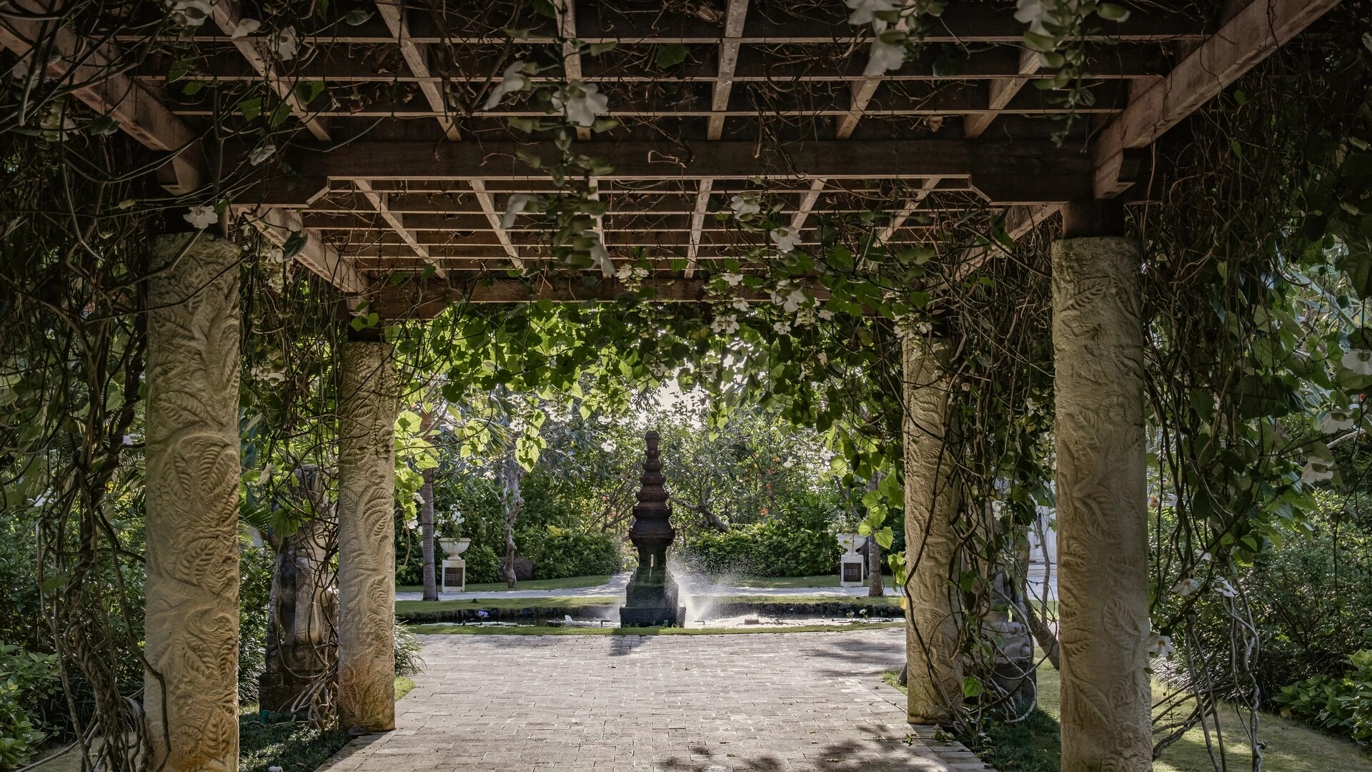 Jumeirah Bali-Peneduh