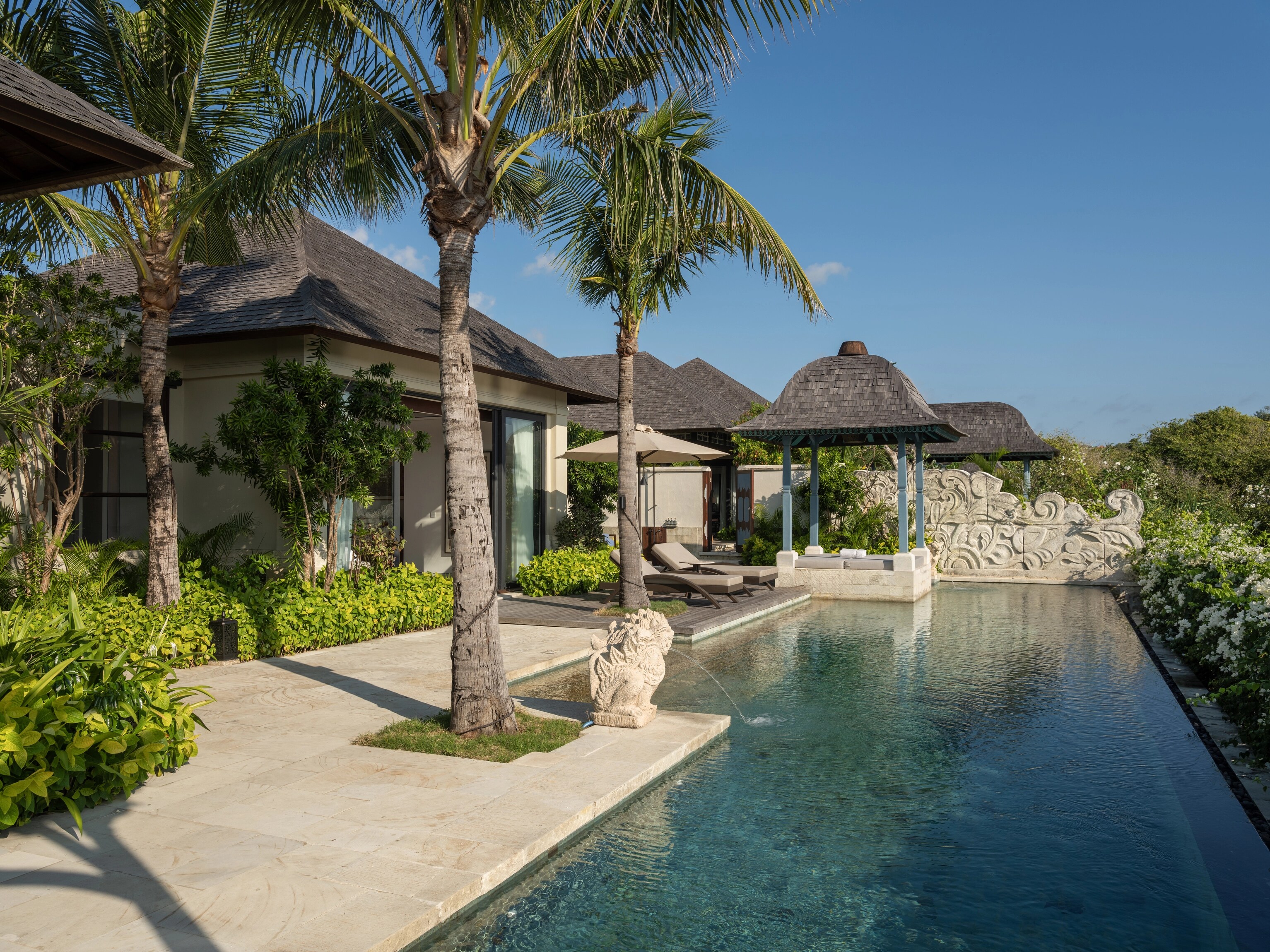 Serene Tropical Retreats